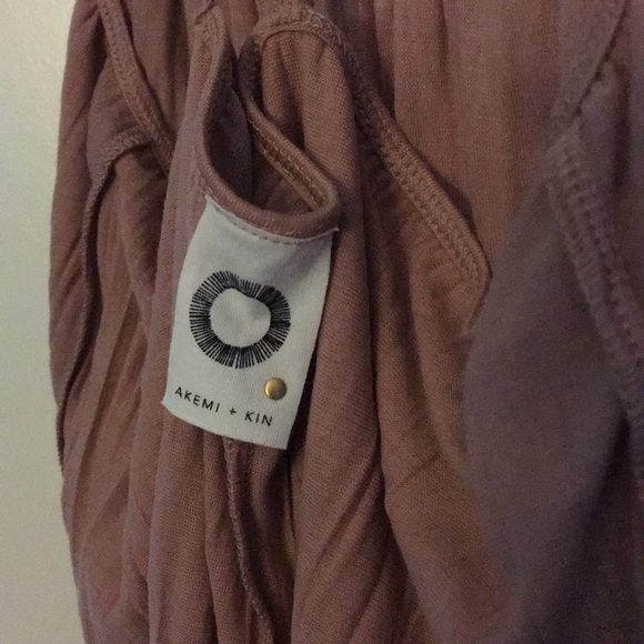 Akemi + Kin tank top - Picture 2 of 2